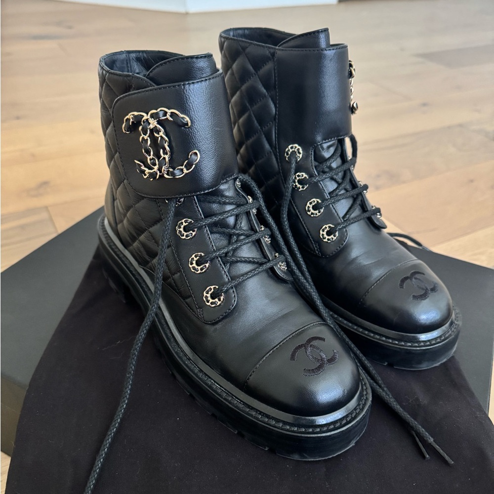 Chanel black quilted chain boots, size 37.5